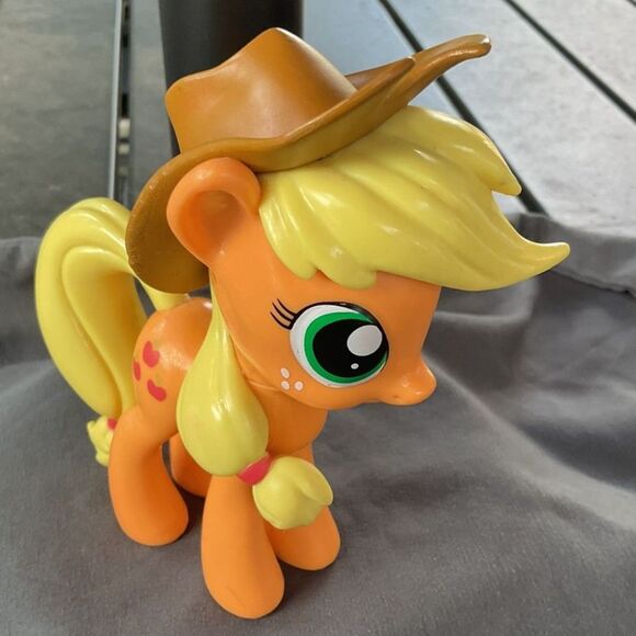 My Little Pony Applejack Figure - Picture 1 of 6